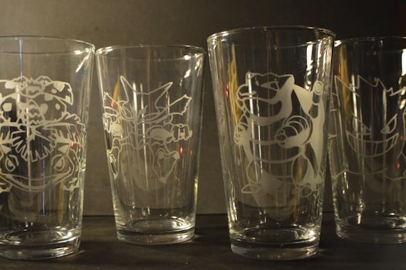 Any pokemon etched pub glass (One pub glass)