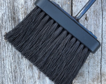 Cepillo para chimenea con cenizas - Hierro forjado a mano - Cepillo - Hecho a mano en EE. UU.