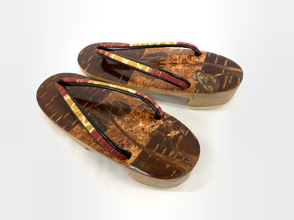 wooden zori