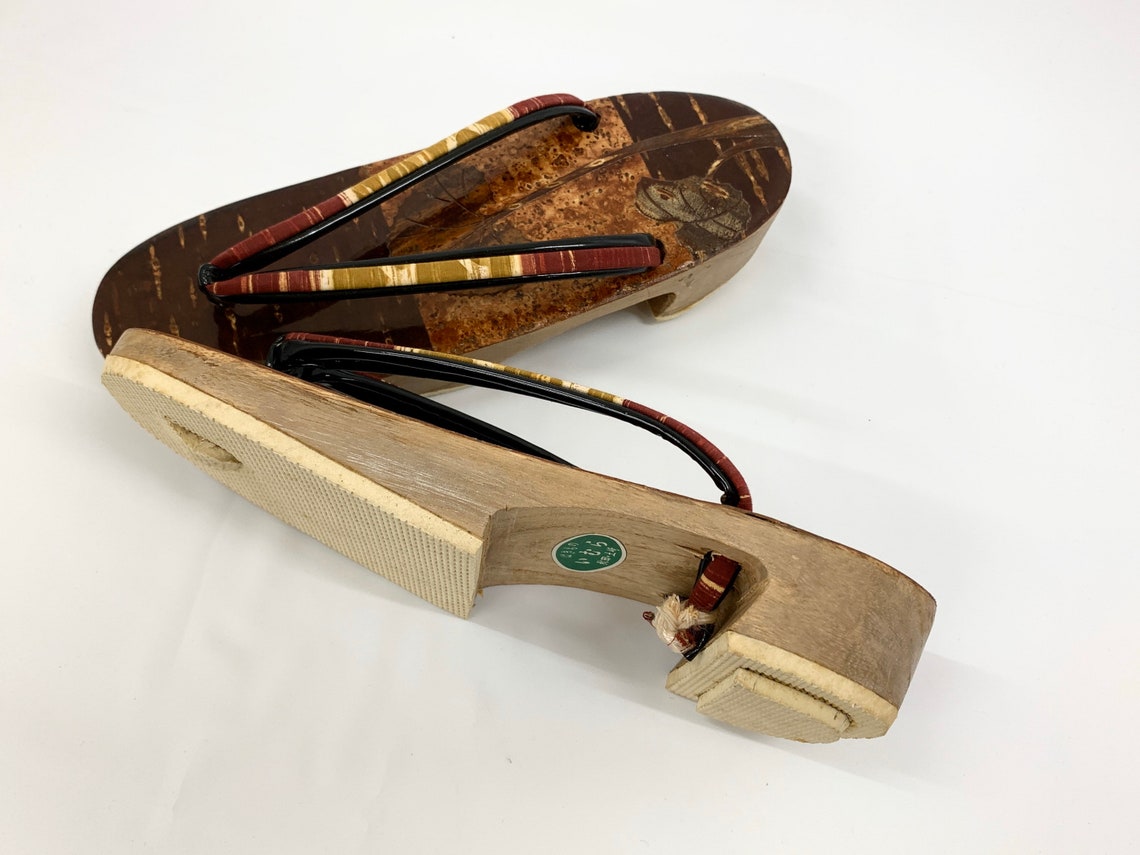 wooden zori