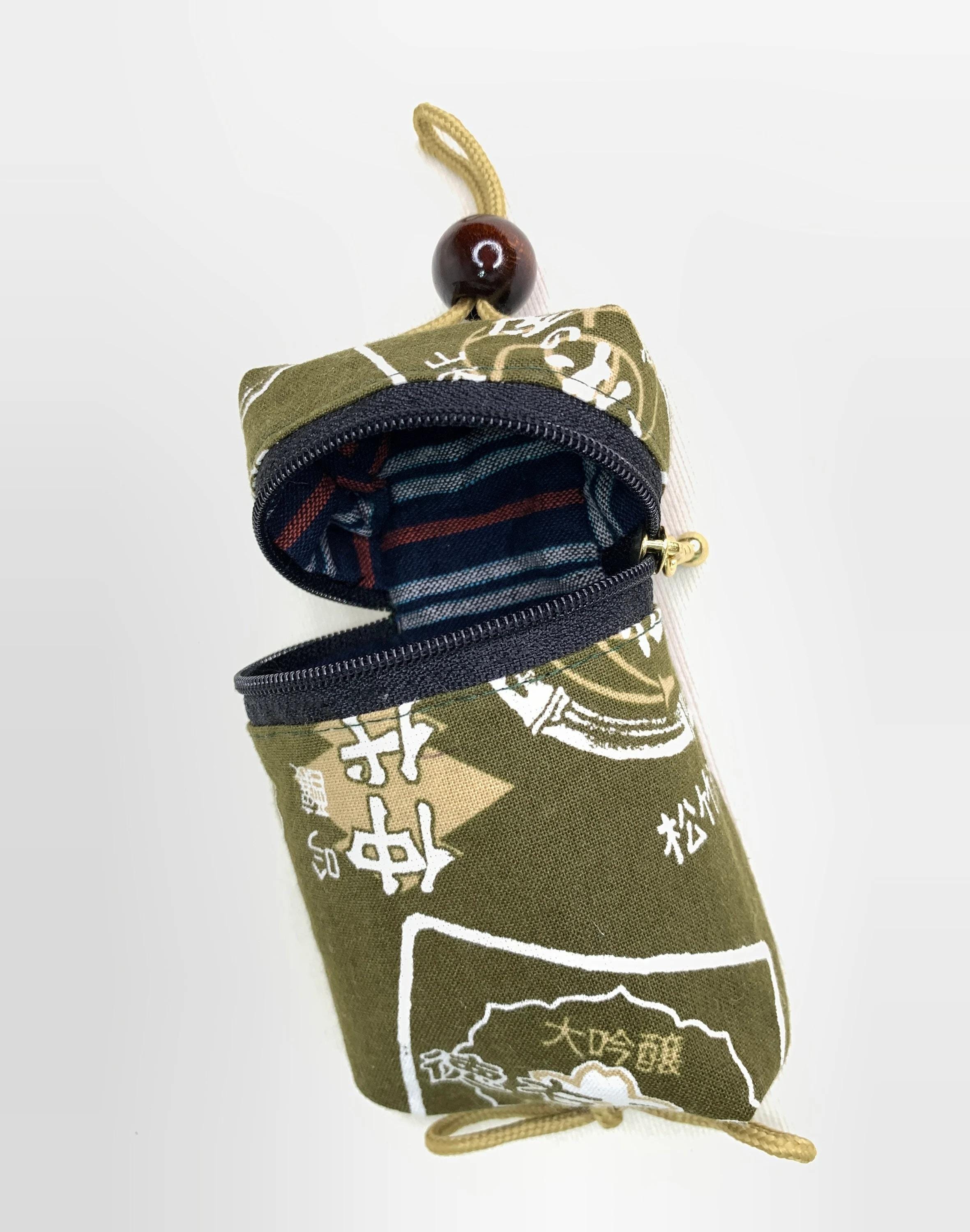 Japanese Pouch Design Japanese Zipper Pouch, Samurai Inro Pouch, Japanese Kimono Pattern ...