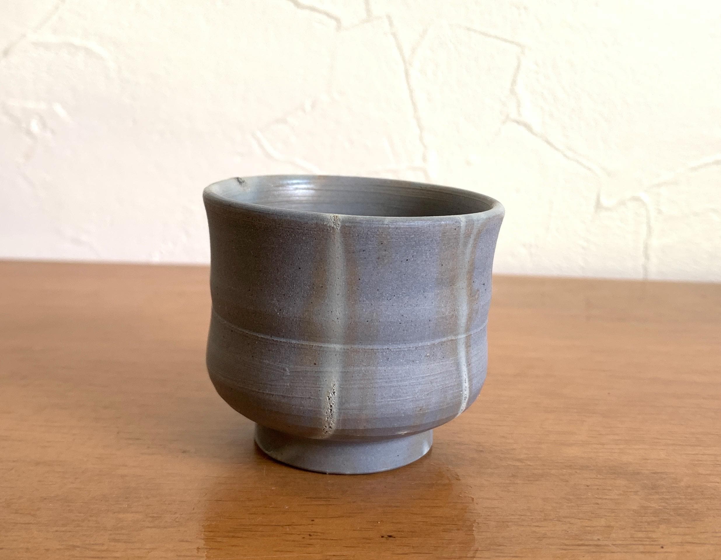 青備前焼 ぐい呑み 陶器 手作り 湯呑み 天然釉 0424a - Etsy