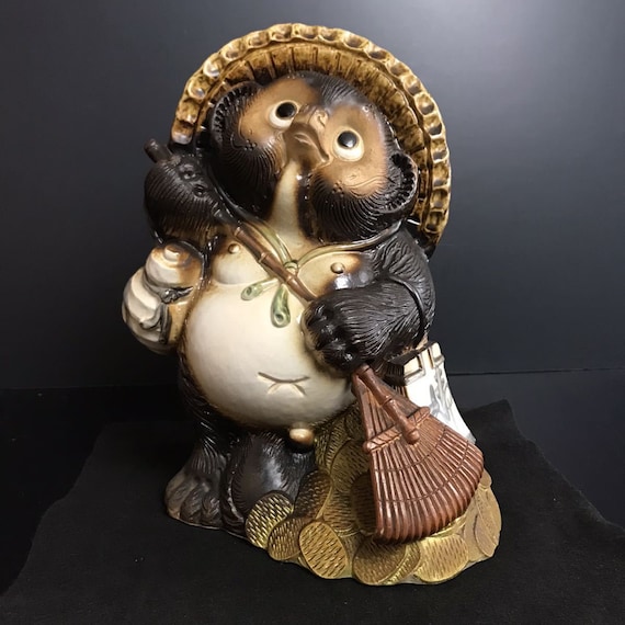 Tanuki Statue