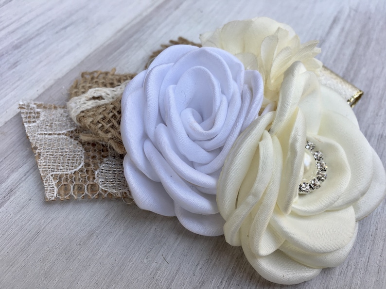 wedding broach flower pin Mother of Bride Corsage Mother of Groom corsage Burlap lace Ivory corsage Prom corsage Mother/'s Day corsage