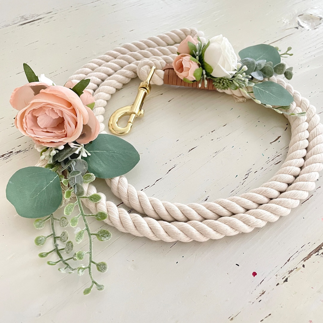 Blush and Ivory Dog Rope Leash With Roses, Eucalyptus, and Babies