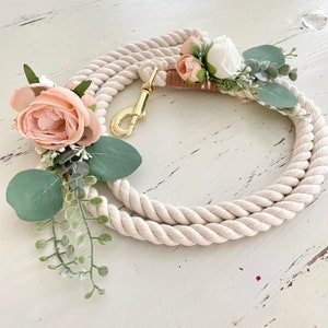 Blush and ivory dog leash for wedding , dog wedding attire, wedding dog leash, dog wedding accessories, wedding dog collar, dog rope leash