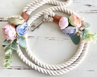 Pastel colors Rope leash with flowers for wedding, wedding dog leash, gift for wedding couple, dog lovers gift, wedding leash, dog wedding