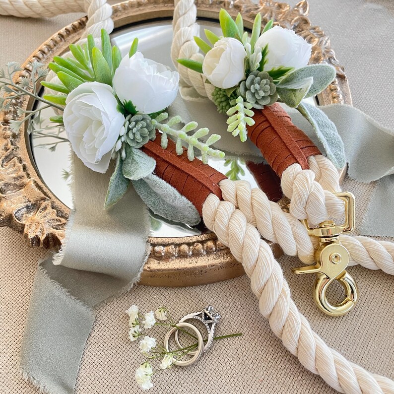 Rope Leash with Flowers for Wedding, wedding Dog leash, gift for wedding, Dog lovers gift, succulent wedding leash, Dog wedding attire image 2