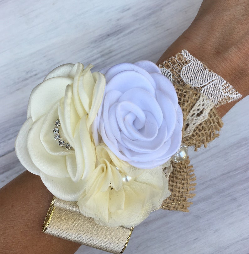wedding broach flower pin Mother of Bride Corsage Mother of Groom corsage Burlap lace Ivory corsage Prom corsage Mother/'s Day corsage