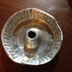 Vintage Aluminum cake pan - mold big donut
