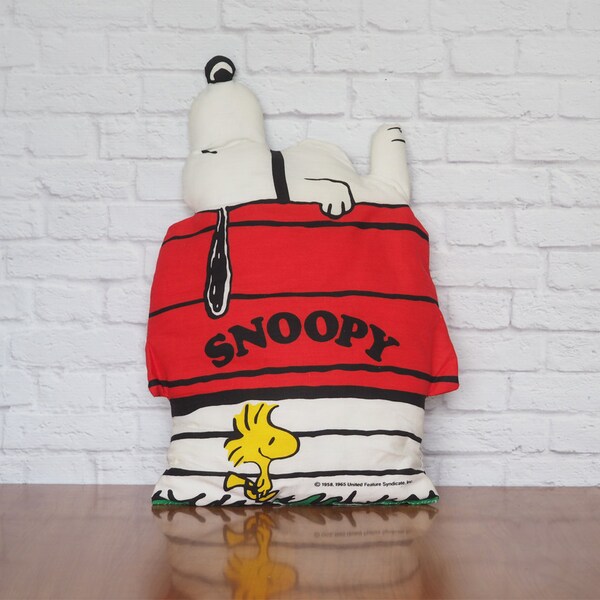 Vintage Snoopy Doghouse Pillow / Snoopy Cut and Sew Pillow 1965