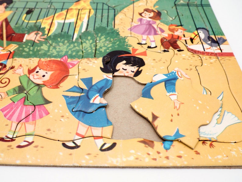 Built-Rite STA-N-PLACE Vintage Tray Puzzle Inlay No 136:29 Children at Zoo