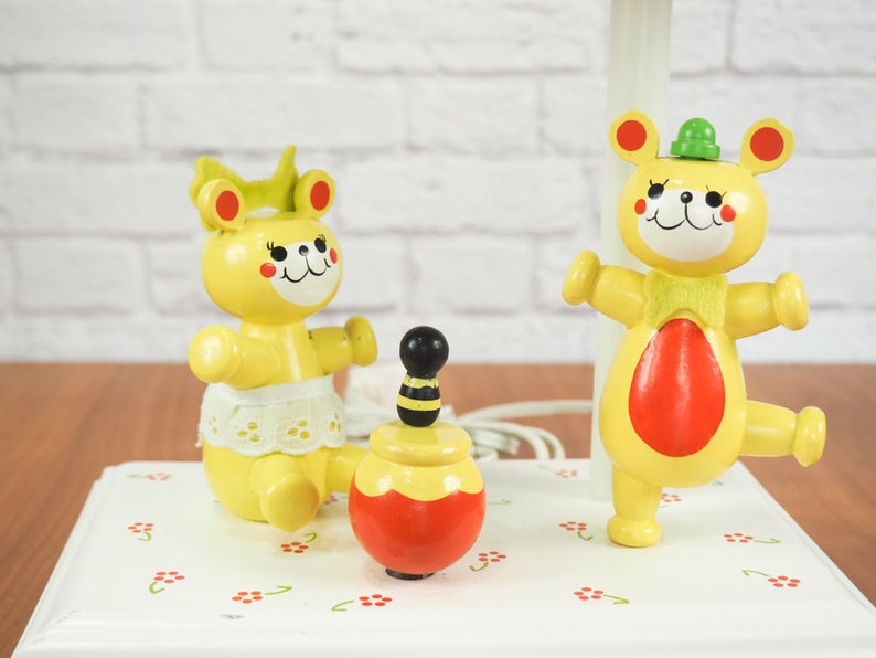 Vintage IRMI Originals Honey Bear Music Box Yellow Nursery Lamp