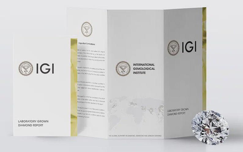 Diamante sintetico Radiant da 6,19 carati, purezza FVVS2, certificato IGI. immagine 11