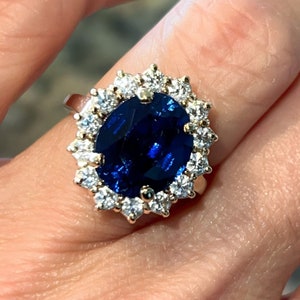 5.50 Carat Large Oval Sapphire Engagement Ring, Vintage Gold Cocktail Statement Ring, Vintage Style Blue Sapphire Birthstone Ring