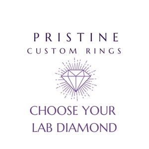 K&ouml;nnte beinhalten: Ein grafisches Logo mit dem violetten Text PRISTINE CUSTOM RINGS oben, einem zentralen Diamant-Symbol in Linienoptik mit strahlenf&ouml;rmigen Linien und dem violetten Text CHOOSE YOUR LAB DIAMOND unten, alles auf einem schlichten wei&szlig;en Hintergrund.