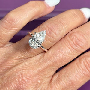 3 Carat Elongated Pear Cut Lab Grown Diamond No Bow Tie Pear Diamond F Color VS1 Clarity  -IGI Certified Excellent Cut Loose Diamond