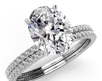 Oval Moissanite Engagement Ring Set  | Natural Side Diamonds | 18kt White Gold Ring | Oval Engagement Ring | Wedding Ring | 1.61ct.tw