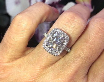 Lång kuddförlovningsring med labgrown diamanter: 4,15 karat promise ring - IGI-certifierad