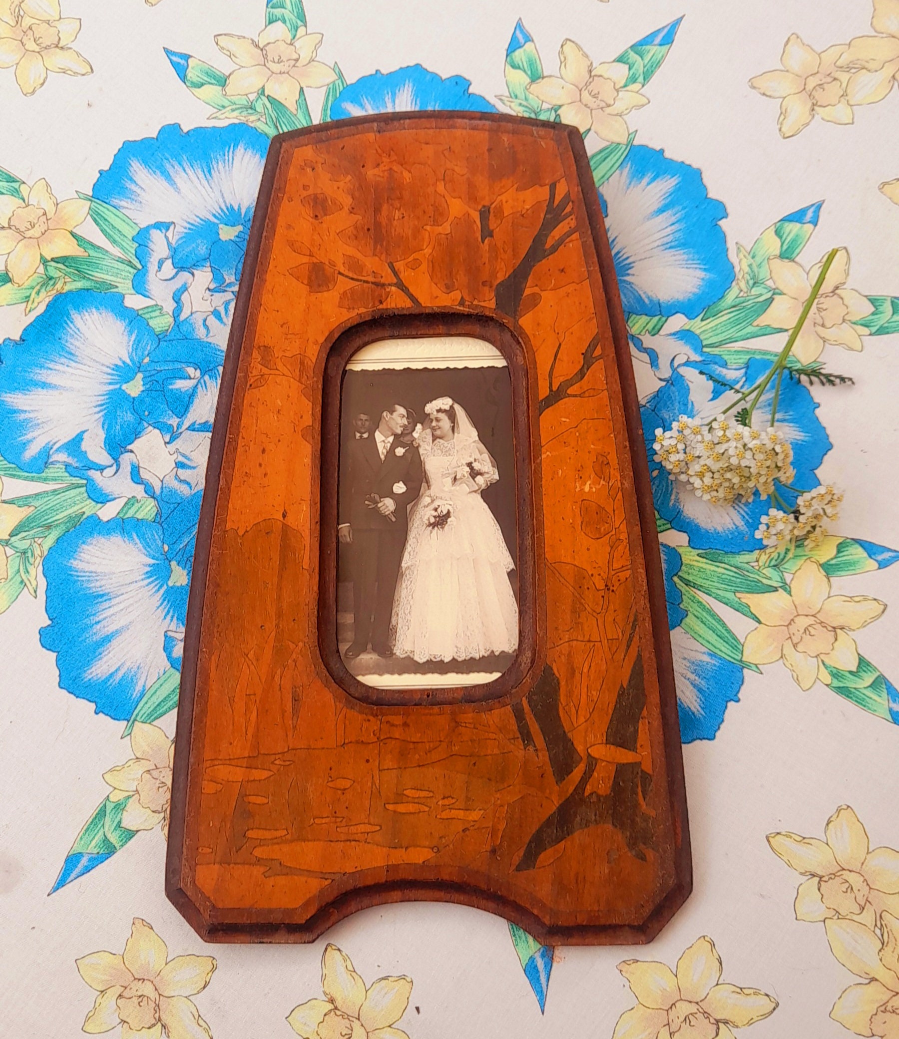 Cadre de Photographie en Bois Marqueterie Art Nouveau Français Antique. Années 1800. Photographie Dé