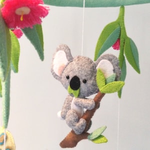 Aussie Animal Baby Mobile: Koala, Kangaroo, Platypus Crib Decor