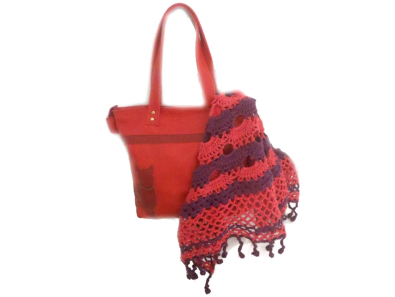 Original tote bag in red leather of French creation, chic and practical, an ideal gift for cat fans image 6