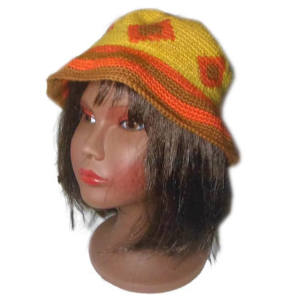 Chapeau cloche hiver, chapeau femme laine, bonnet crochet, chapeau laine style ethnique,ethnique wayuu, chapeau laine moutarde marron orange