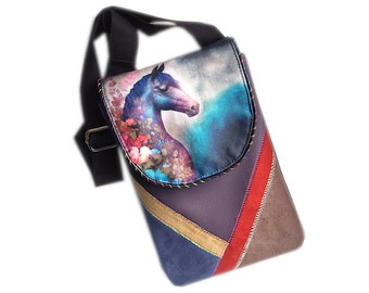 Fantasy horse shoulder bag: elegant and practical, a unique accessory for a touch of originality and magic