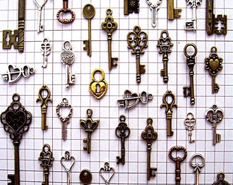 Replica Old Bulk Steampunk Skeleton Keys Mixed Charms Jewelry Gothic Wedding Beads Pendant Collection Reproduction Vintage Antique Craft zz