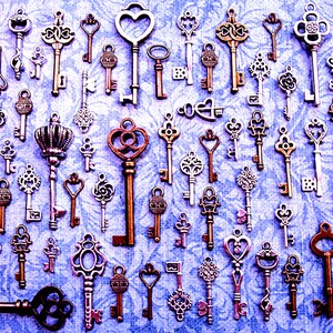 Replica Bulk Old Skeleton Keys Vintage Antique Replica Charms Jewelry Steampunk Wedding Bead Supplies Pendant Collection Reproduction Craft Bild 1