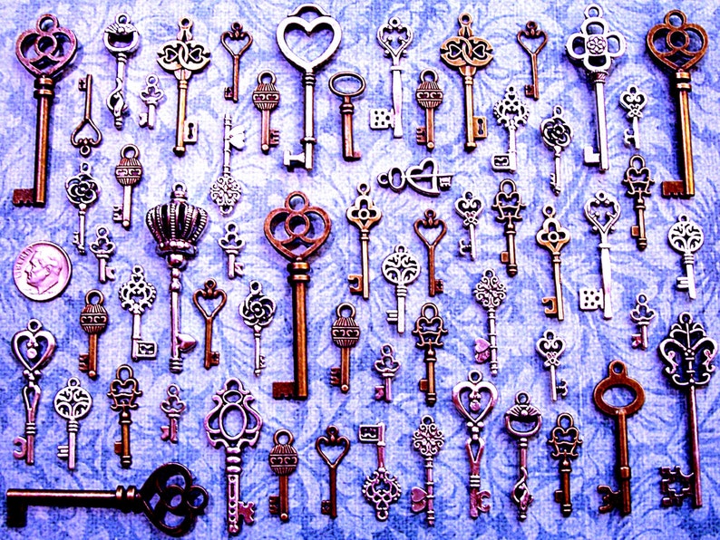 Replica Bulk Old Skeleton Keys Vintage Antique Replica Charms Jewelry Steampunk Wedding Bead Supplies Pendant  Collection Reproduction Craft 