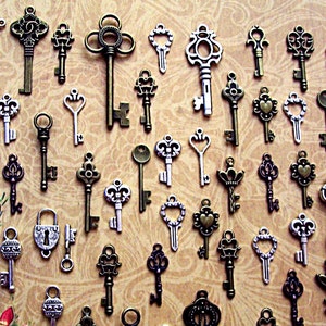 Delightful Replica Keys Skeleton Charms Jewelry Steampunk Wedding Beads Supplies Pendant Collection Reproduction Vintage Antique Look Craft image 3