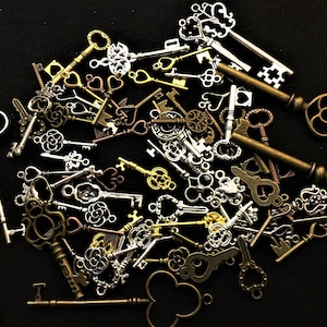 Best Keys New Barrel Replica Cast Iron Ornament Anniversary Wineglass Charms Grandfather Clock Scrapbook Supplies Alice in Wonderland