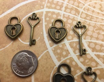 New Lock - Key Pairs Faux Vintage Antique Look Steampunk Art Brass Bronze Love Hearts Charm Bracelet Jewelry Gothic Beads Supplies Crafts