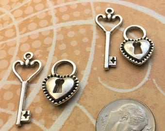 Faux Lock & Key gekoppeld nieuwe vintage antieke look Steampunk kunst tinnen mand Tarot liefde harten Charms sieraden gotische kralen benodigdheden ambachten