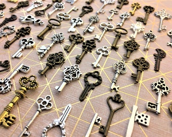 Replica Fancy Keys Iron Game Play Stage Halloween Costume Cosplay Dressup Locksmith Knight Duke Earl Gothic Holiday Keepsake Chain Rustic