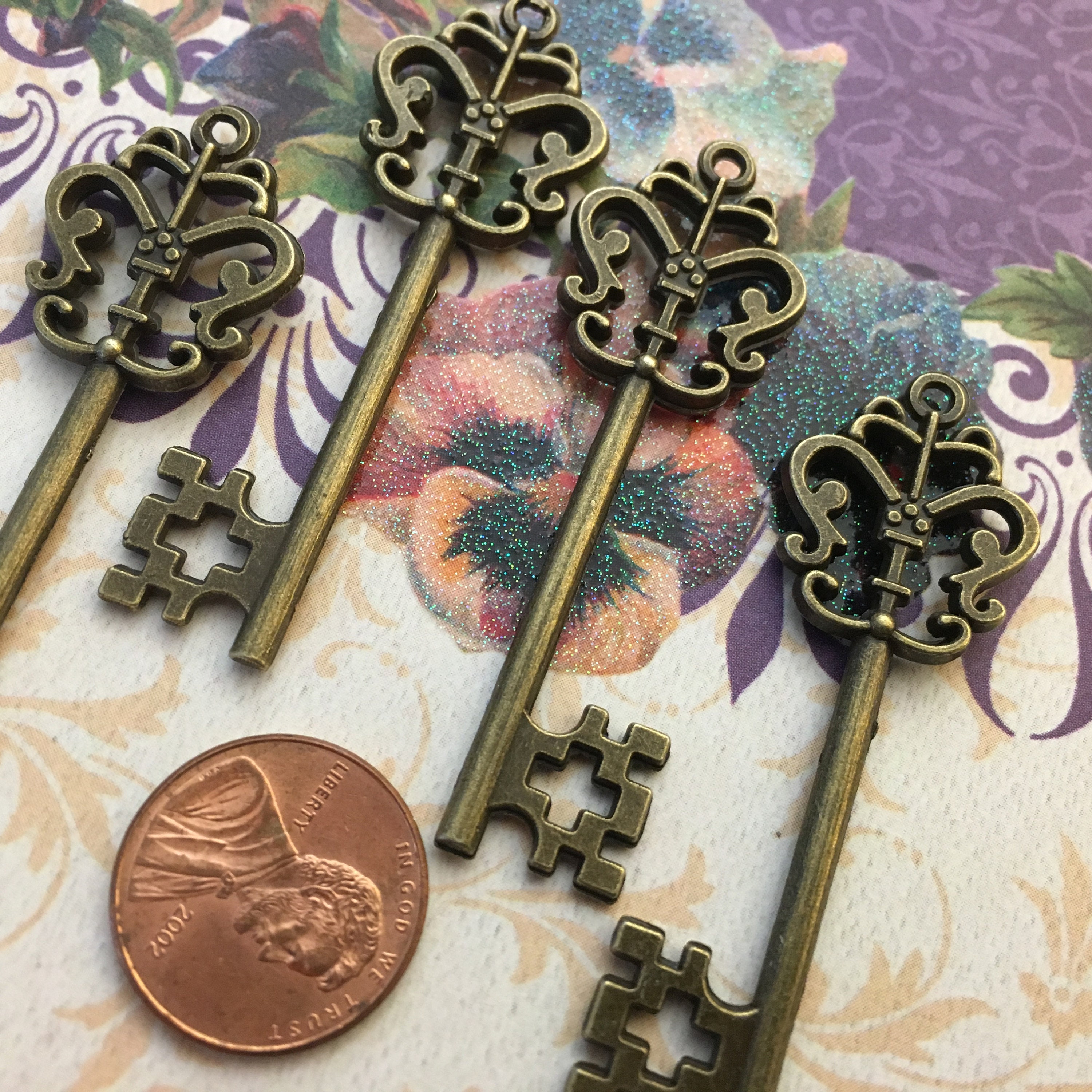 Replica Heart Bracelet Small Key Charm Skeleton Steampunk Gate Keys Vintage Jewelry Wedding Escort Cards Beads Supplies Pendant Antique Ring
