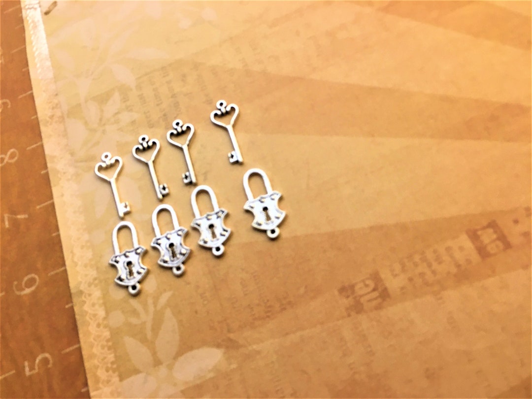 Faux Lock & Key Tiny Minivintage Antique Steampunk Silver Magical ...