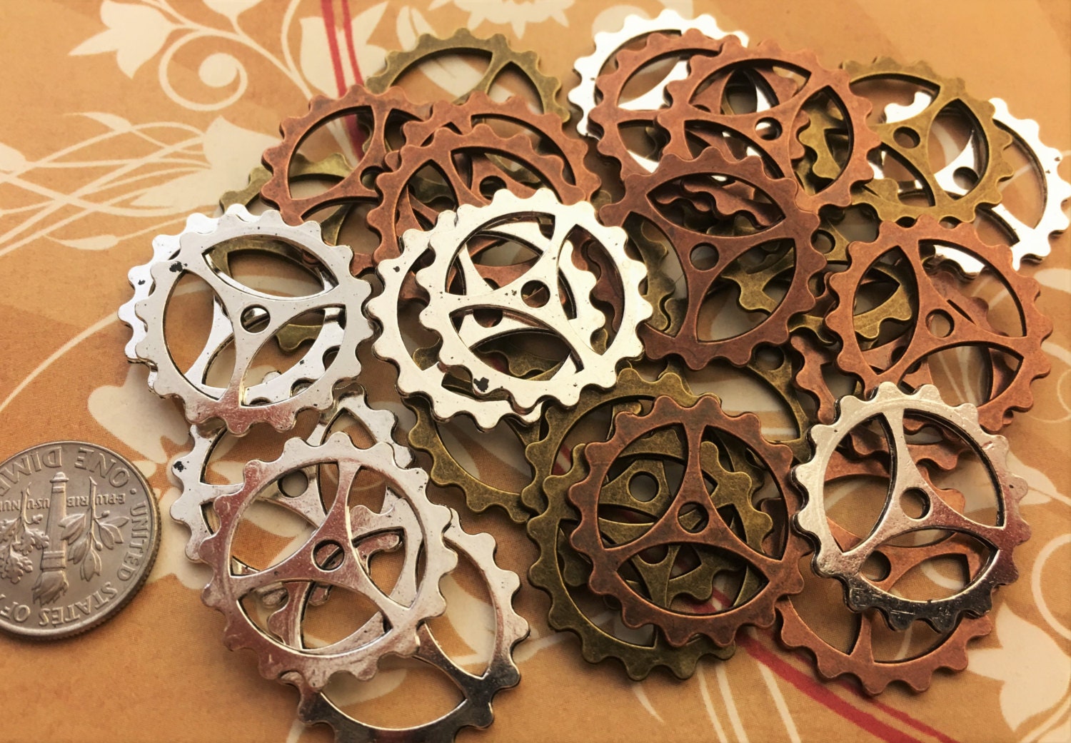 80 New Big Large Steampunk Gears Cogs Buttons Wheels Watch Etsy