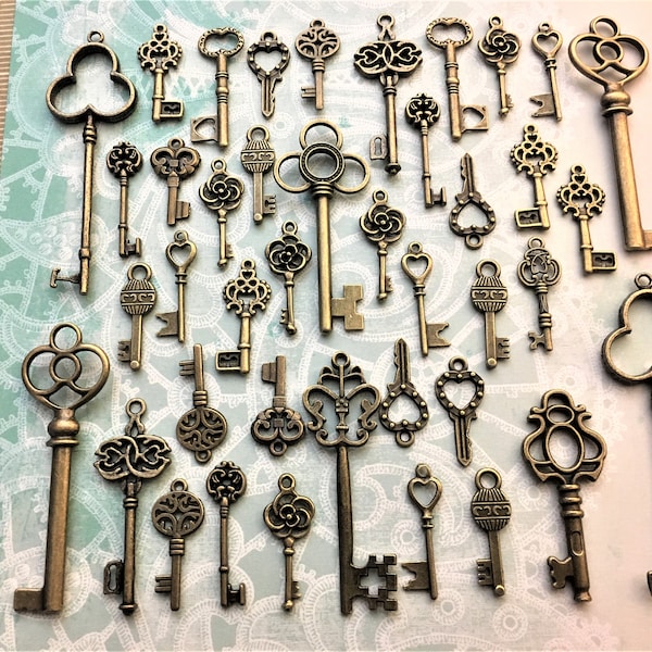 Réplica de plata y latón Llaves vintage Llave esquelética Puerta antigua Llaves de la iglesia Llaves Steampunk Encantos Joyería Cuentas de boda Suministros Campanilla de viento