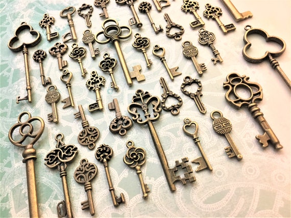 Silver & Brass Replica Vintage Keys Skeleton Key Antique Gate Church Keys Steampunk Keys Charms Jewelry Wedding Beads Supplies Wind Chime