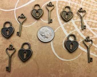 Replica Faux Lock and Key Pairs Vintage Antique Look Steampunk Art Brass Bronze Love Hearts Charms Jewelry Gothic Beads Supplies Crafts