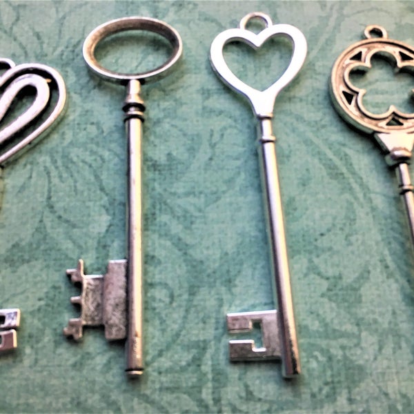 Replica 3" Extra Large Keys Big Keys Old Skeleton Charms Jewelry Steampunk Beads Supplies Necklace Pendant Brooch Clip Pin Clasp Gift Card