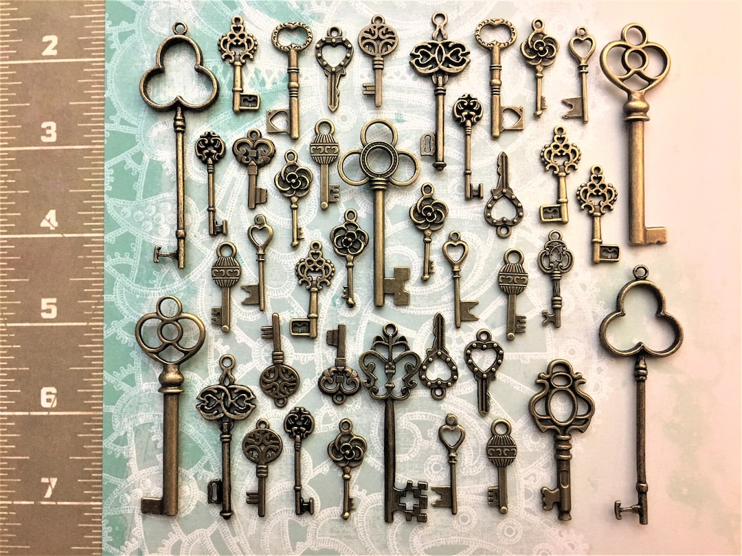アンティーク雑貨 USA VINTAGE KEY-CHAINS il_1080xN.1535272180_9tb7.jpg