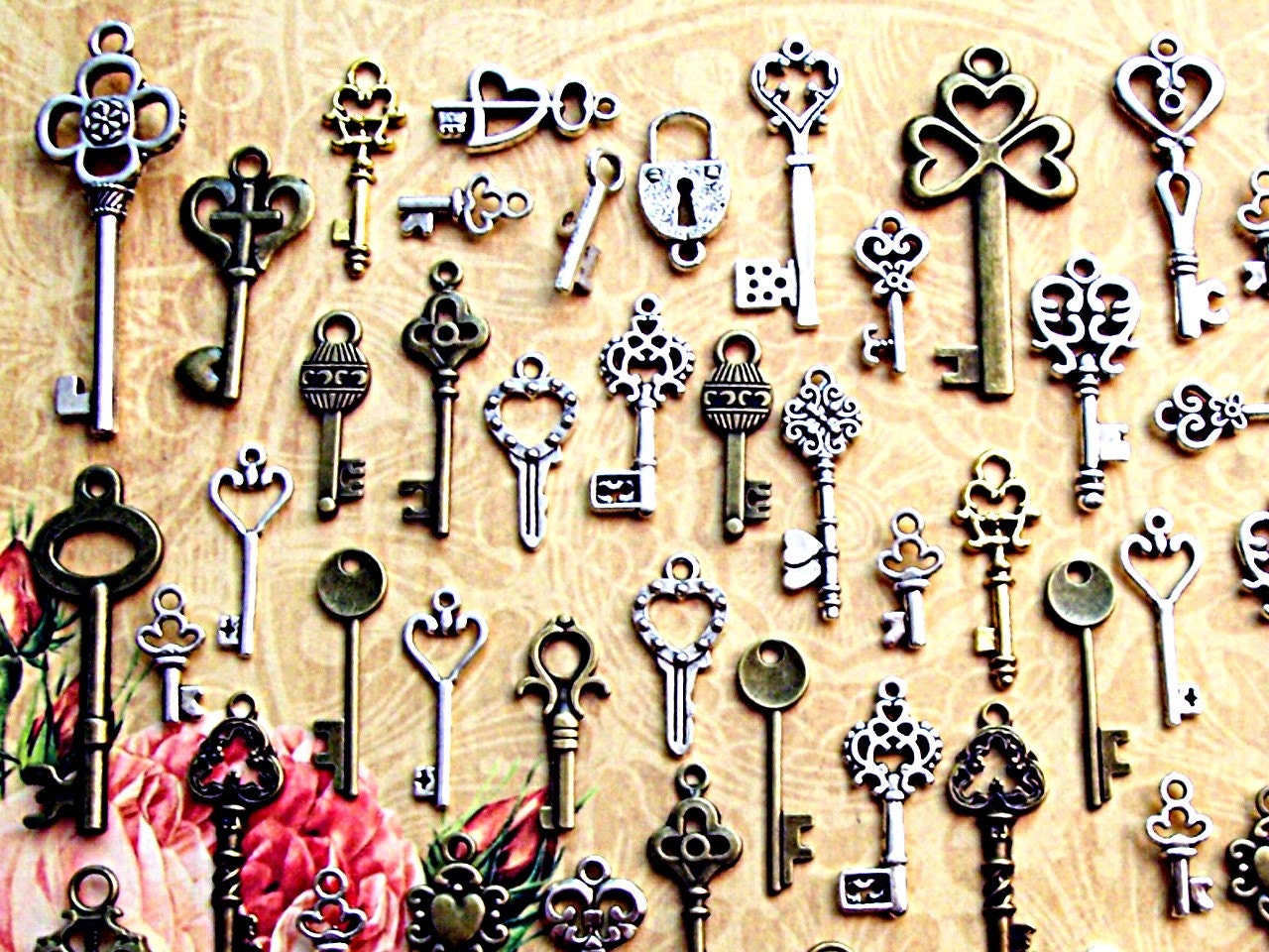 Love Joy Shabby Chic Vintage Keys - Gold and Silver Skeleton Keys