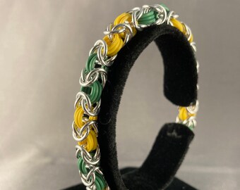 Green & Yellow Stretchy Chainmail Bracelet - Medium