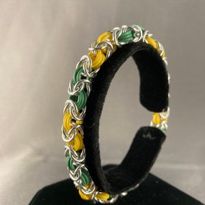 Green & Yellow Stretchy Chainmail Bracelet - Medium