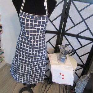 Washable Blue // White Checked 100% Cotton Full Baker&#39;s Style Apron with adjustable Neckband // One Front Pocket