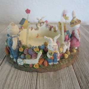 Resin Mr. & Mrs. Bunny family holder for 3&quot; diameter candle