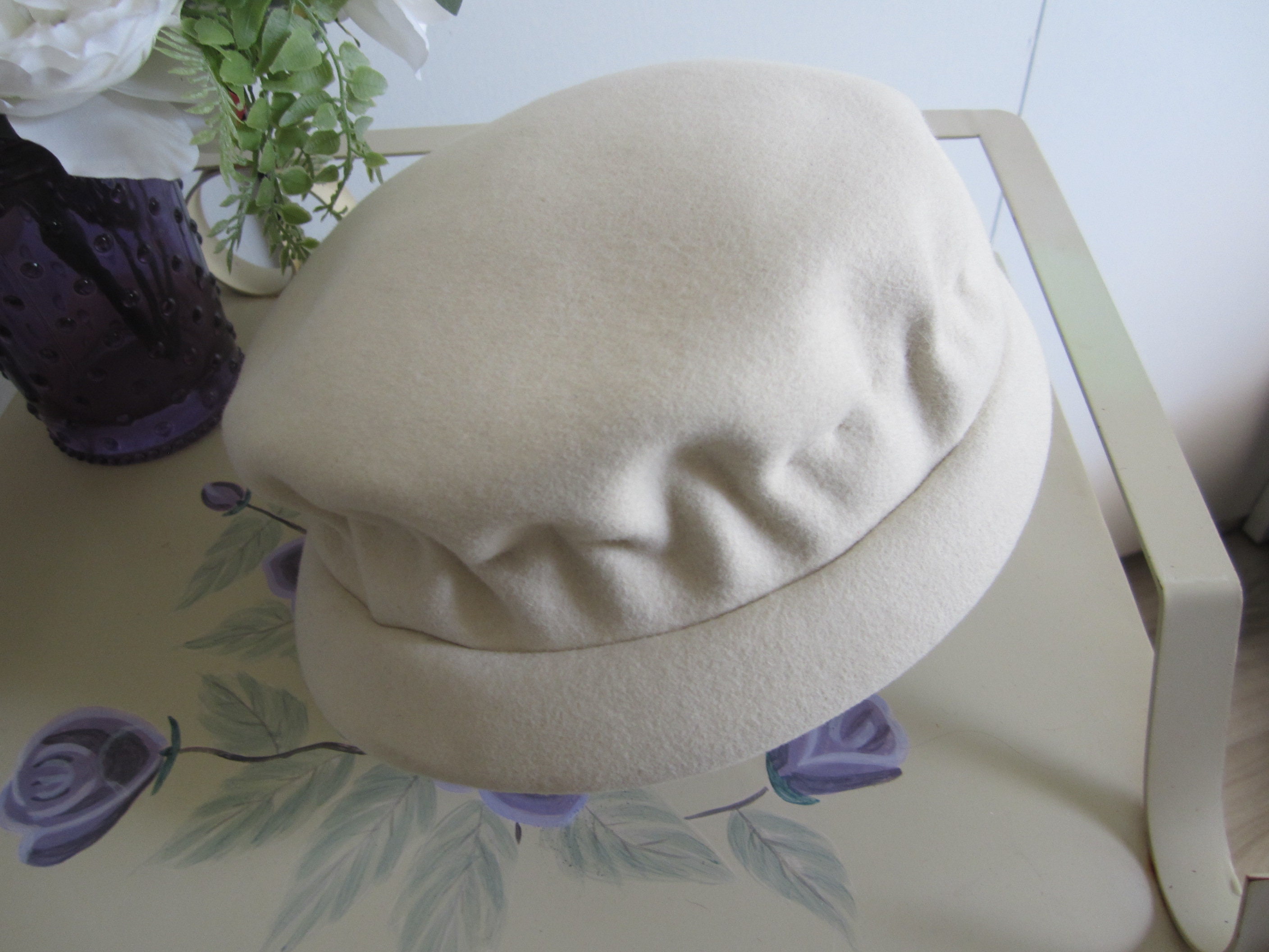 Bullock\'s of Los Angeles  Black Felt Satin Hat Bow Netting Veil Vintage 22.5 EUC Vintage 40s 50s Bullock main image 4